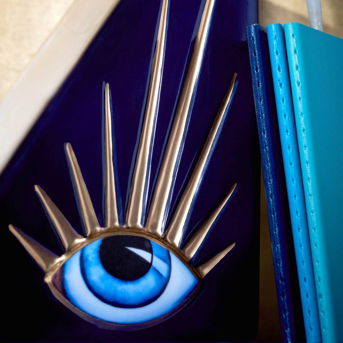 Lito Eye Bookend